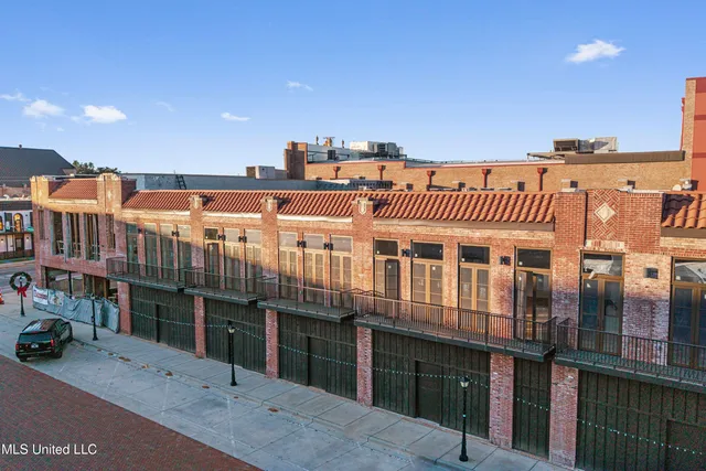 $492,600 | 824 Howard Avenue, Unit 213, Biloxi, MS 39530