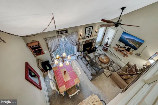 $199,000 | 390 Snow Ridge Cir Lake, Lake Harmony, PA 18624