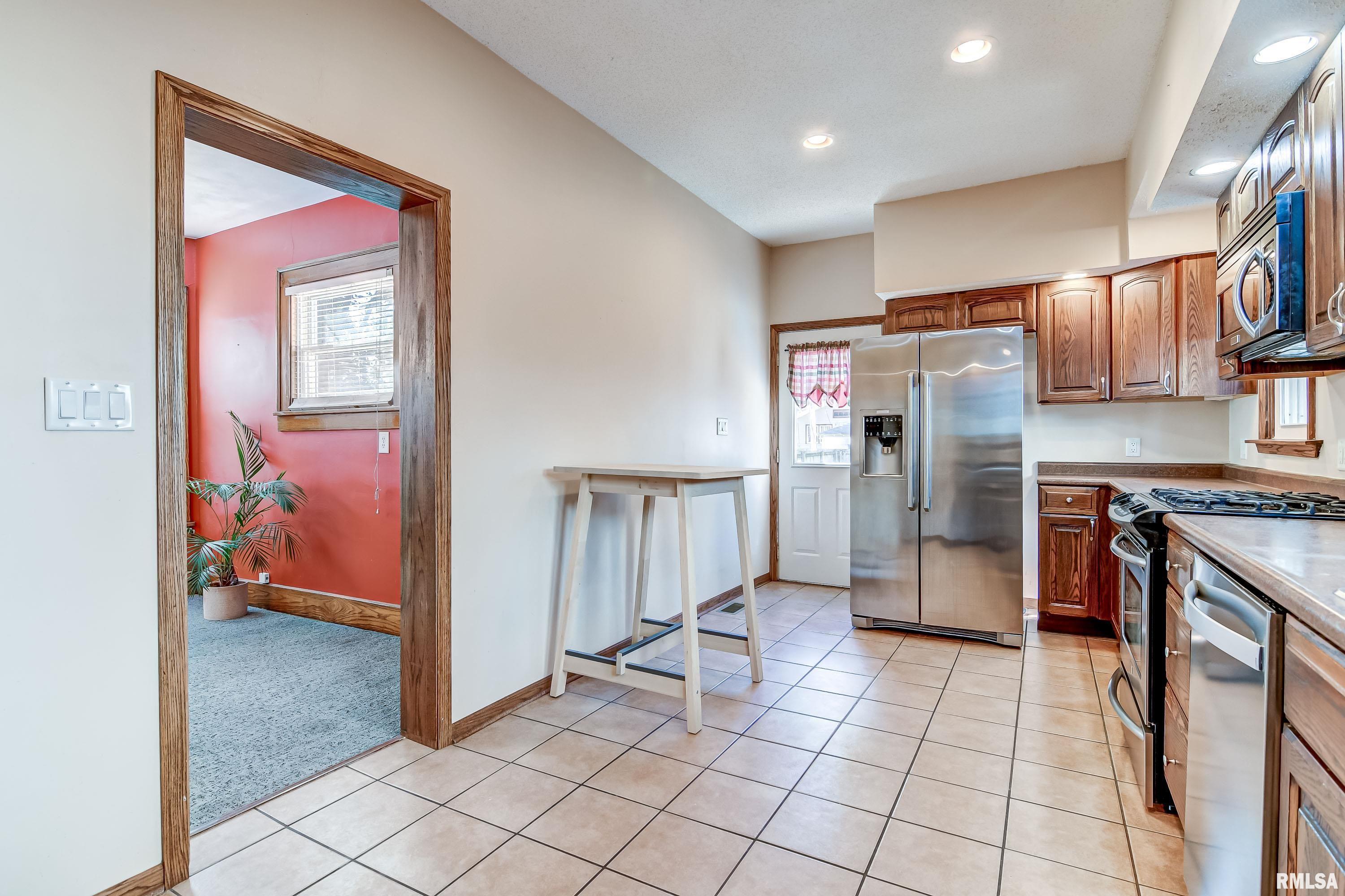 2041 South 5th Street Springfield, IL 62703 - Photo 10 of 32