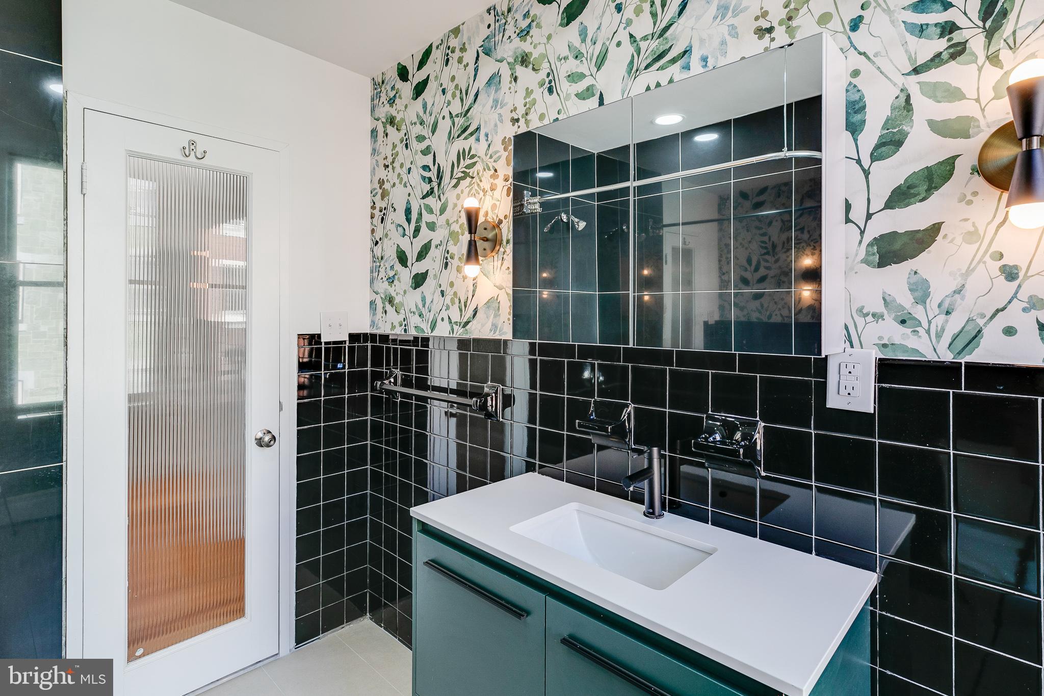 2318 Spruce Street Philadelphia, PA 19103 - Photo 14 of 18