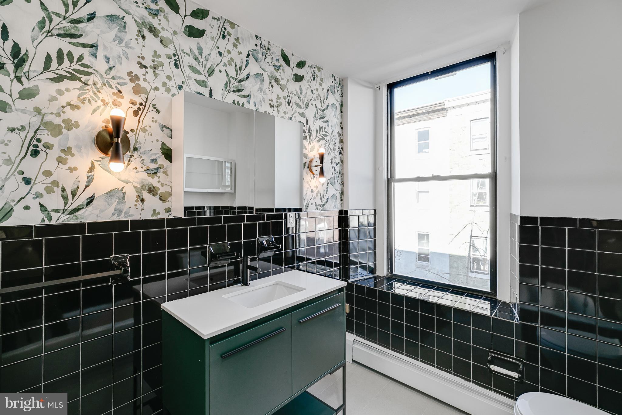 2318 Spruce Street Philadelphia, PA 19103 - Photo 15 of 18