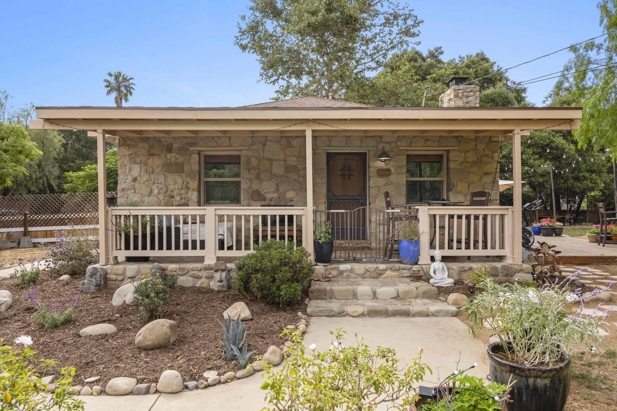 335 Burnham Road Oak View, CA 93022 - Photo 12 of 50 5-web-or-mls-UpmarketMedia_335B-72