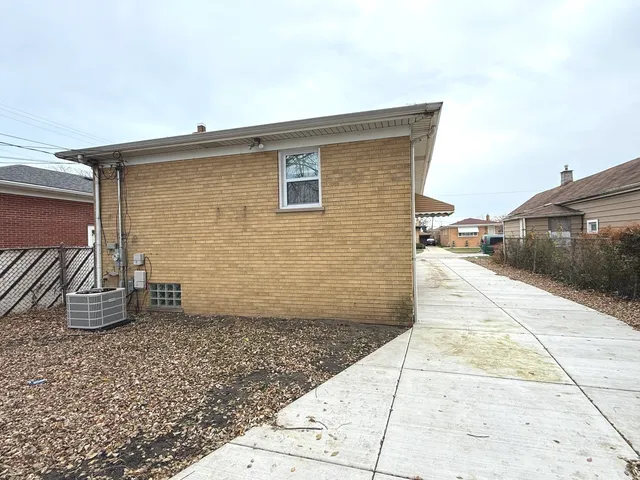 $269,000 | 494 Buffalo Avenue, Calumet City, IL 60409