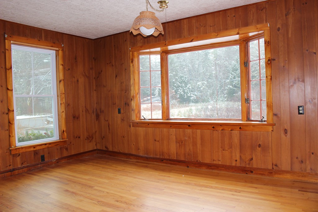 1595 South Athol Road Athol, MA 01331 - Photo 5 of 20