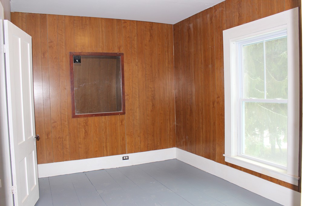 1595 South Athol Road Athol, MA 01331 - Photo 10 of 20
