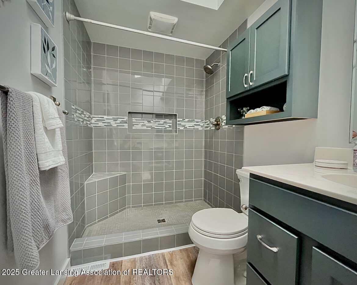 310 Piper Road Haslett, MI 48840 - Photo 31 of 45 Primary Bath