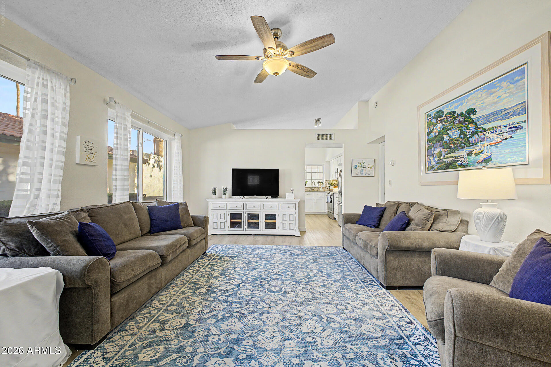 4711 East Piedmont Road Phoenix, AZ 85044 - Photo 5 of 39 10 - Living Room