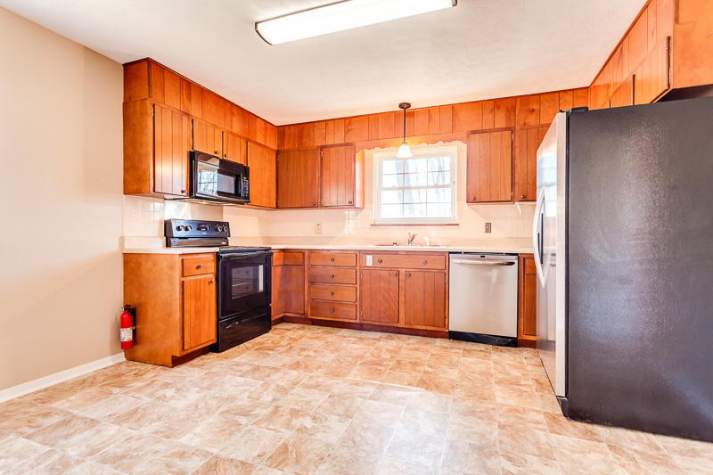 6010 Nottingham Road Knoxville, TN 37918 - Photo 12 of 40 012-SMALL