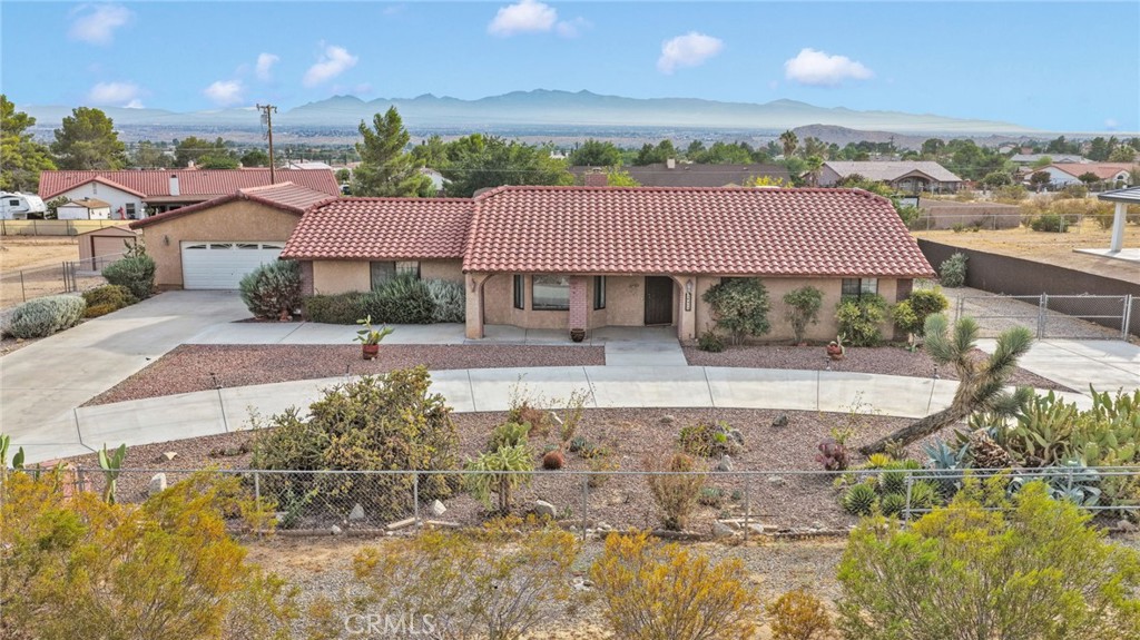 19025 Munsee Road Apple Valley, CA 92307 - Photo 1 of 55 Gallery Image 1
