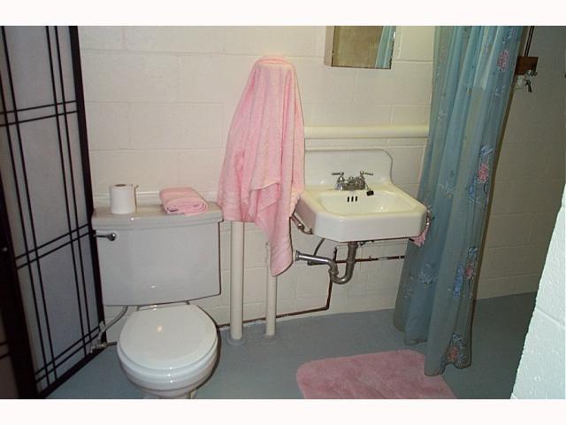 3331 Colchester Road Columbus, OH 43221 - Photo 15 of 17
