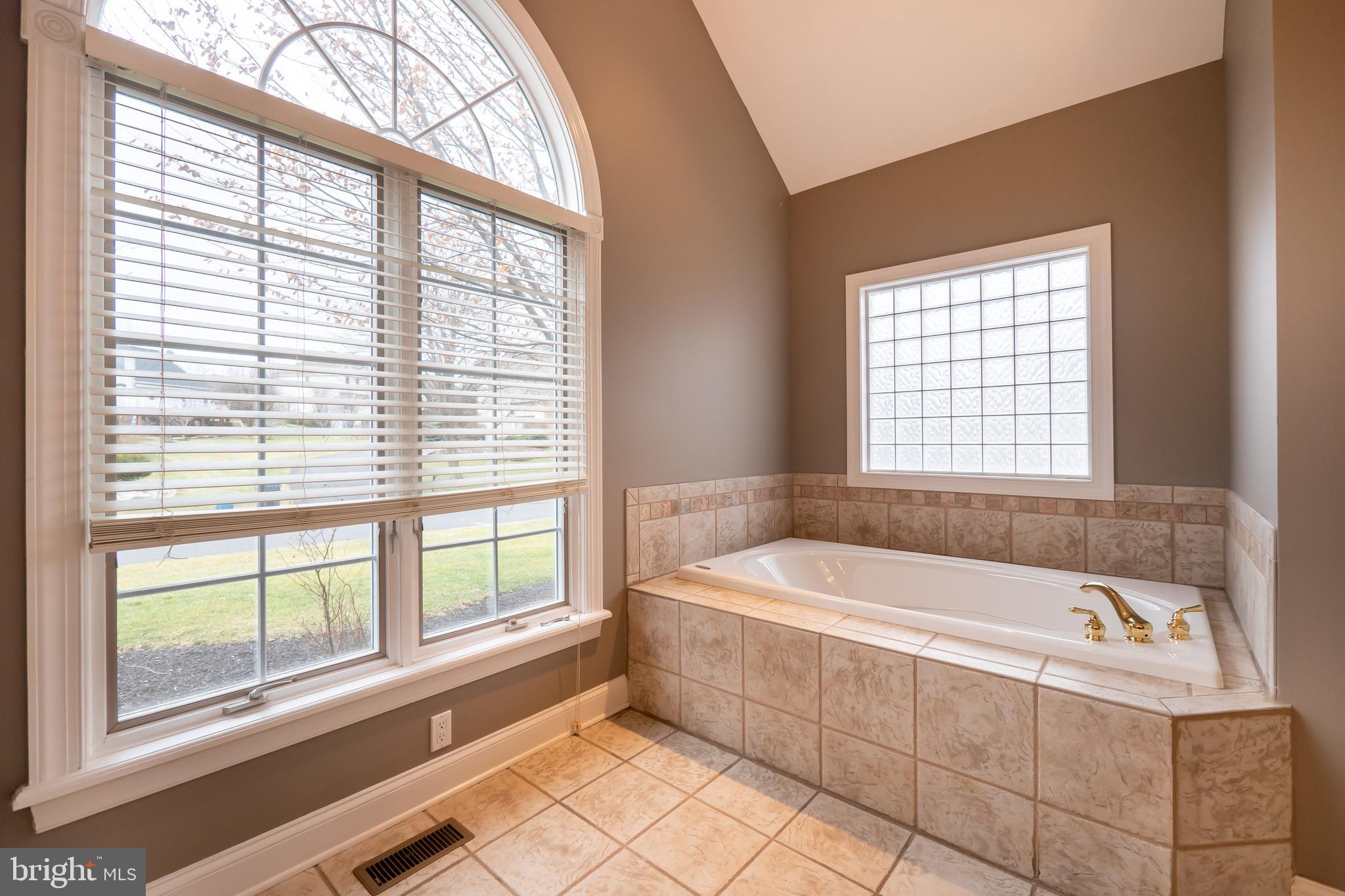 3101 Muirfield Road Center Valley, PA 18034 - Photo 29 of 42 Gallery Image 29