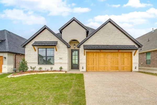 $495,000 | 7286 Velvetleaf Street, Benbrook, TX 76126