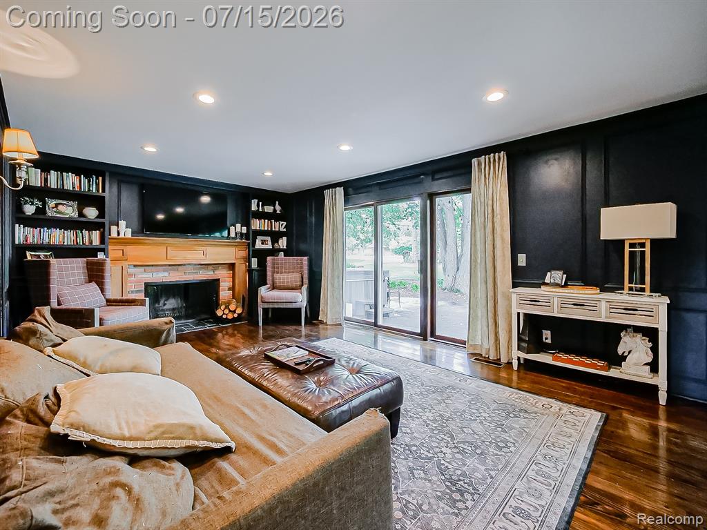6730 Meadowlake Road Bloomfield Hills, MI 48301 - Photo 10 of 72