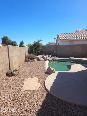 $1,950 | 8252 West Willow Avenue, Peoria, AZ 85381