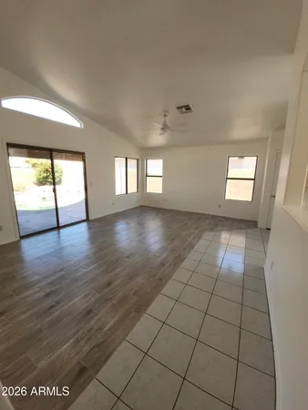 $1,950 | 8252 West Willow Avenue, Peoria, AZ 85381
