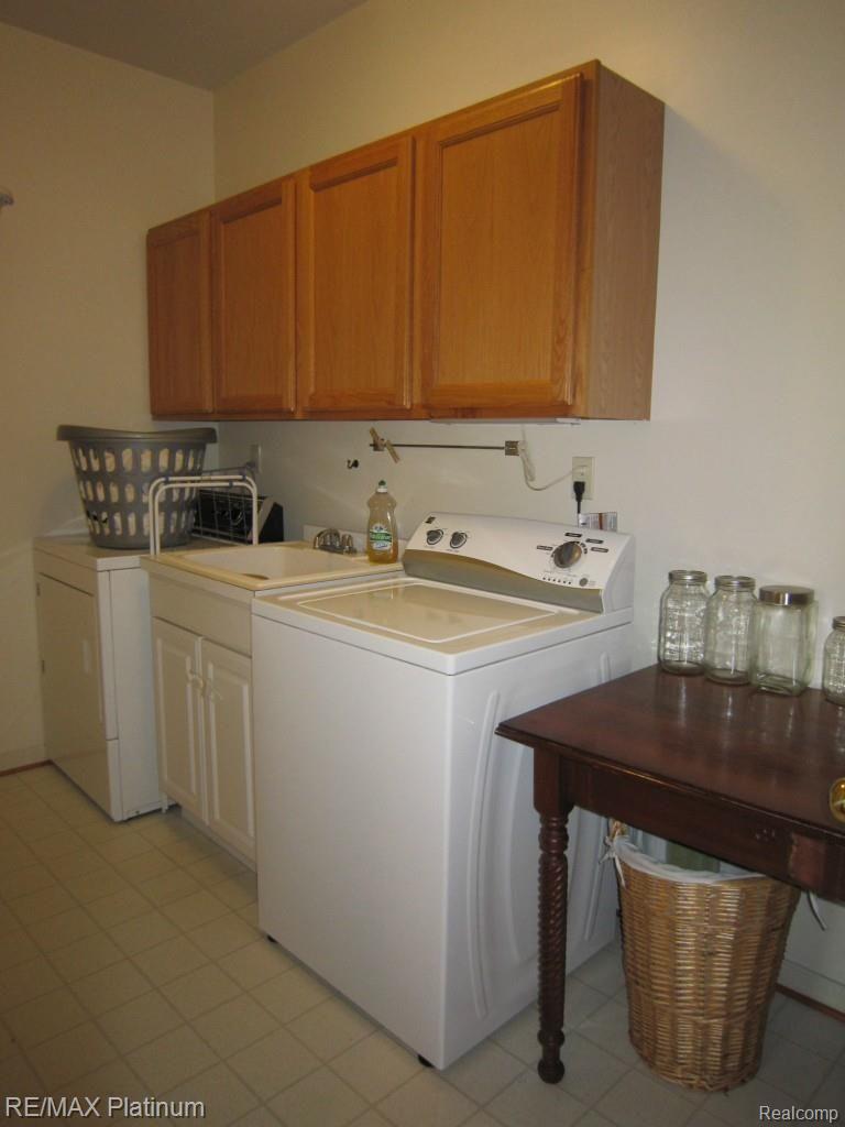 10621 Hibner Road Hartland, MI 48353 - Photo 14 of 40 IMG_4222.jpg