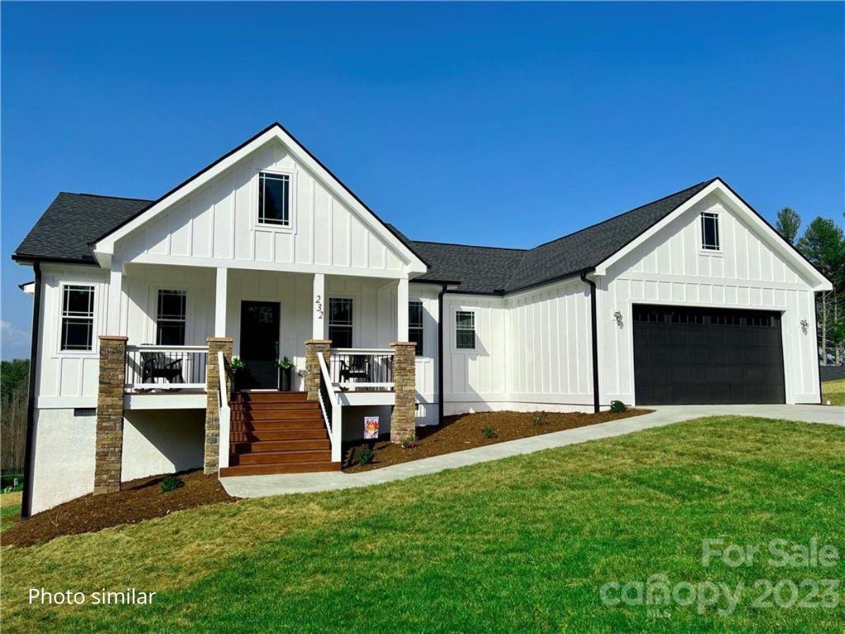 29 Banner Cottages Lane Mills River, Horse Shoe, NC 28742 Compass