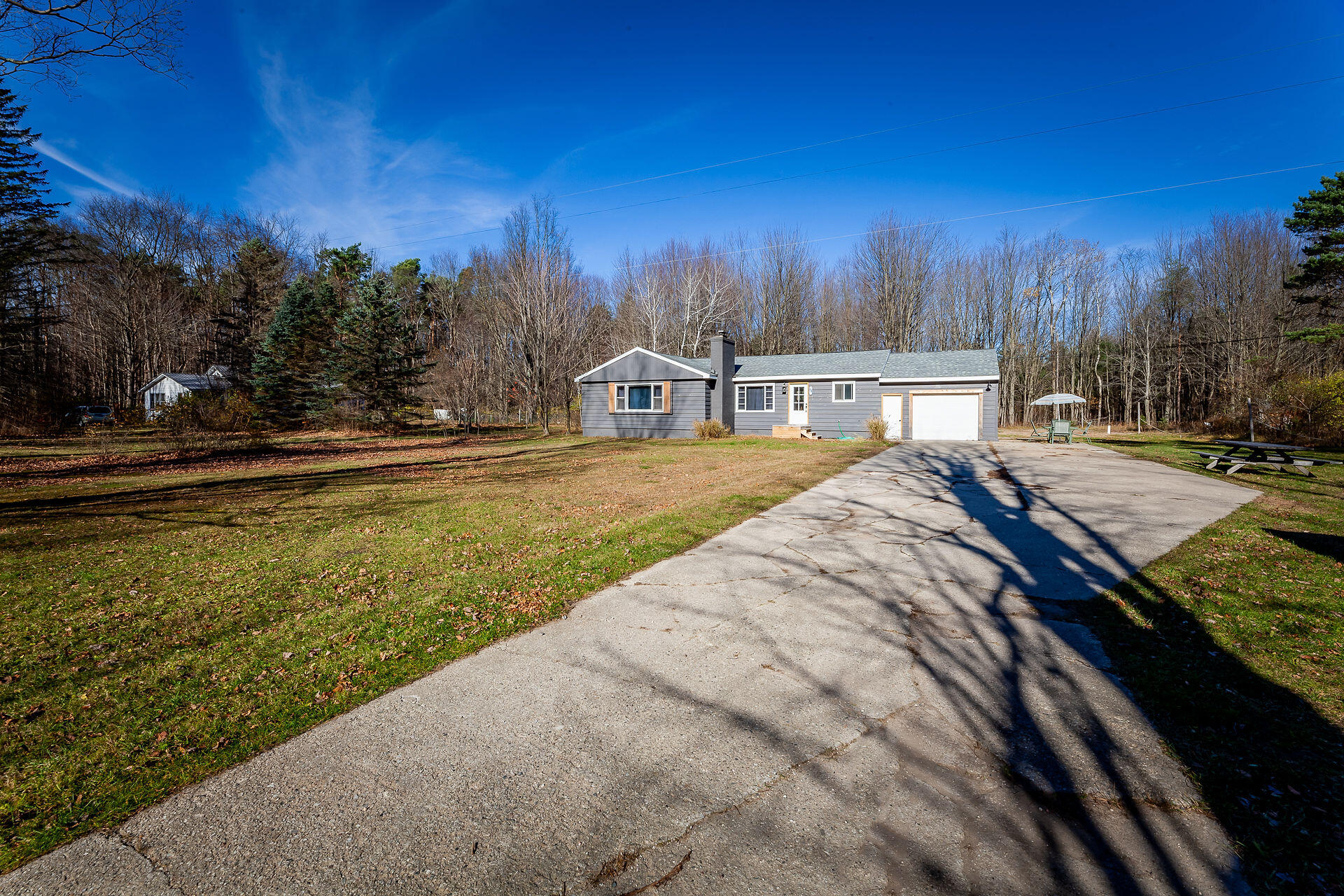 2748 Duck Lake Road Whitehall, MI 49461 - Photo 3 of 33 DuckLake-103-HDR