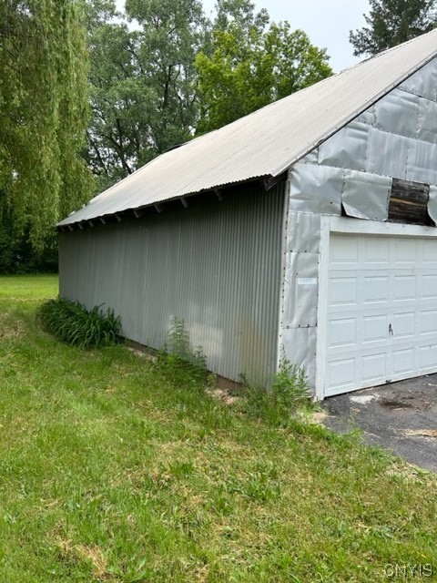 3008 Groth Road Murray, NY 14470 - Photo 10 of 34 Left side of garage