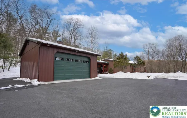 $2,800 | 371 Green Tree Drive, Auburn, PA 17922