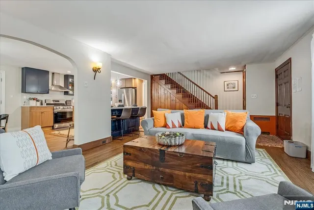 $999,000 | 8 Highmont Terrace, Montclair, NJ 07042