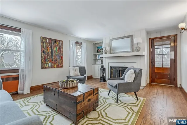 $999,000 | 8 Highmont Terrace, Montclair, NJ 07042