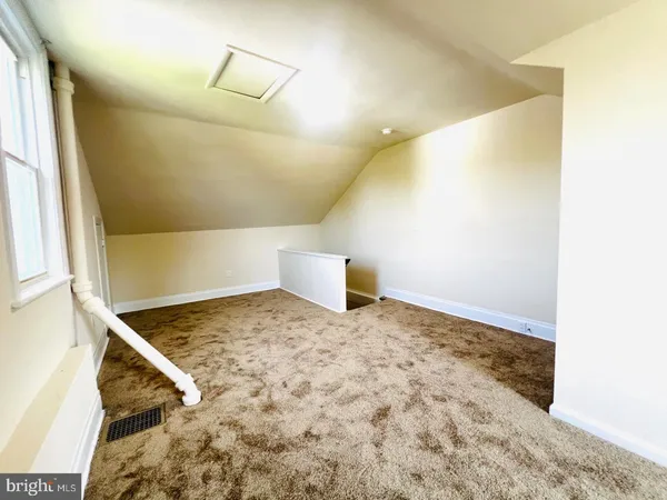 $289,900 | 617 3rd Street, Beverly, NJ 08010