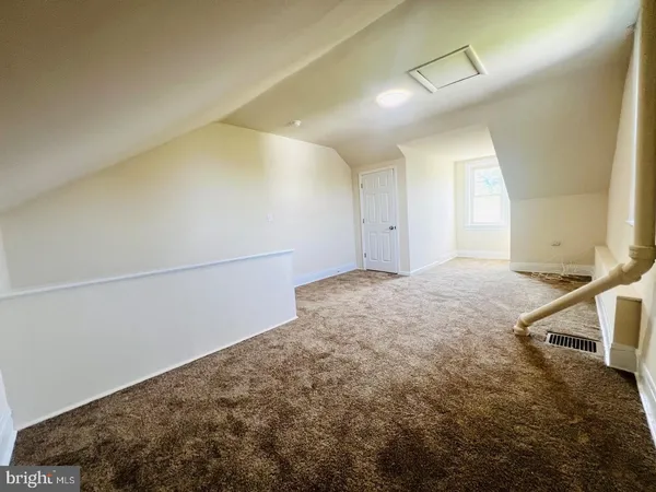 $289,900 | 617 3rd Street, Beverly, NJ 08010