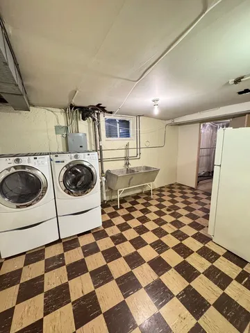 $735,000 | 901 Brookline Lane, Park Ridge, IL 60068