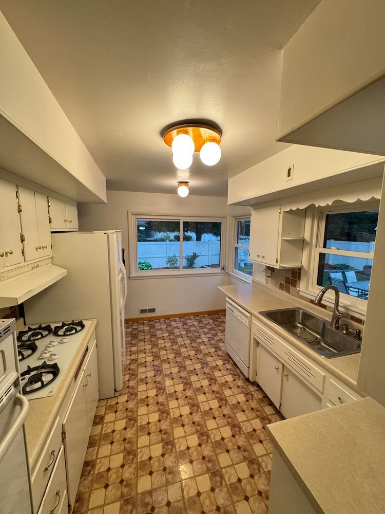 901 Brookline Lane Park Ridge, IL 60068 - Photo 10 of 21