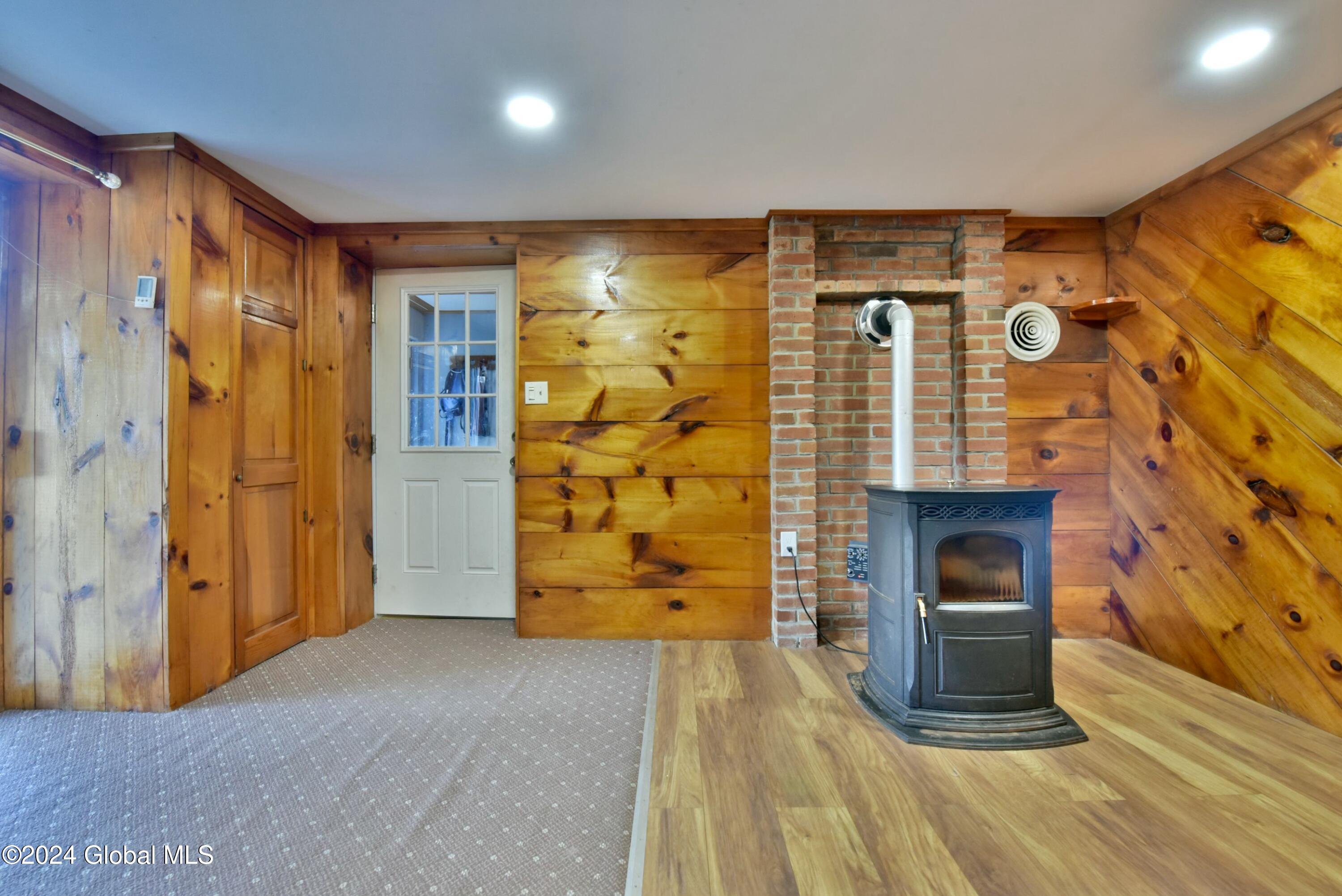 891 North Bush Road Johnstown, NY 12095 - Photo 6 of 47 tempImagePlIbBK