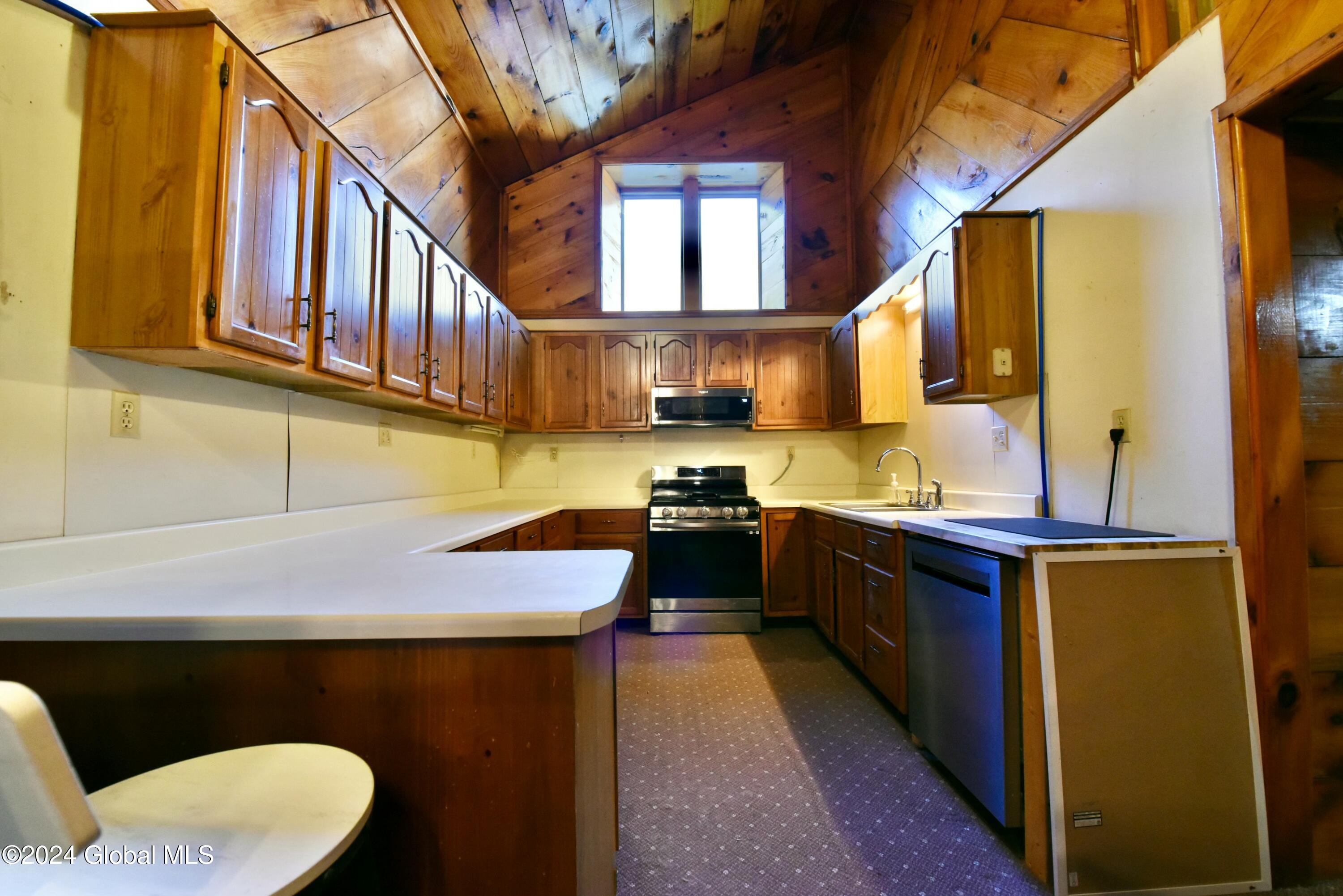 891 North Bush Road Johnstown, NY 12095 - Photo 7 of 47 tempImageKfUlsP