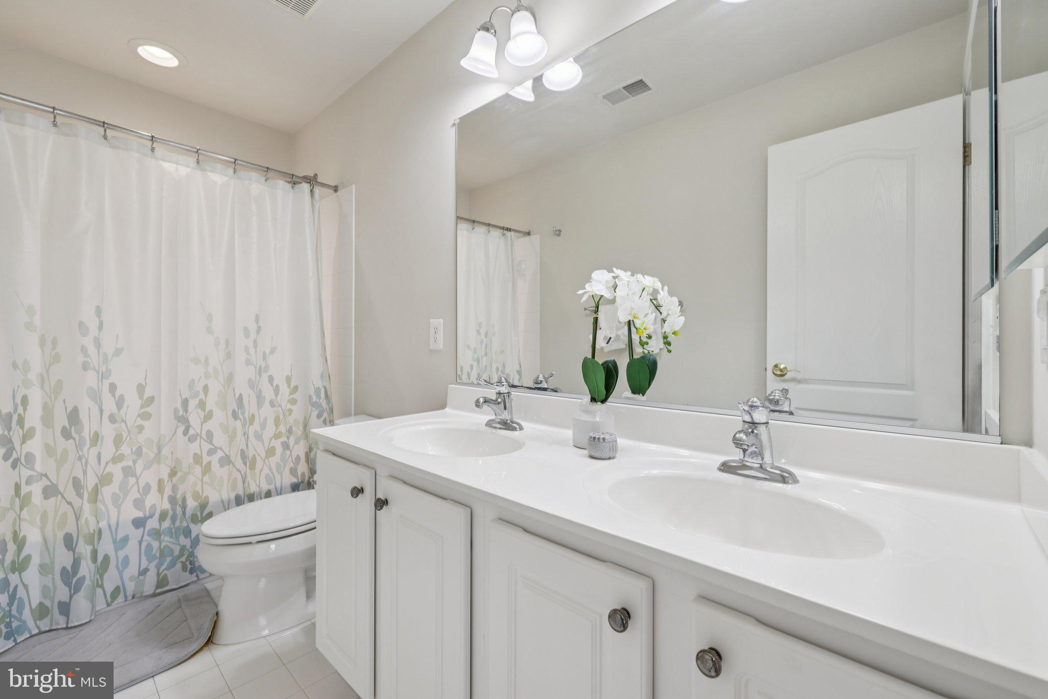 1702 Fieldbrook Lane Mount Airy, MD 21771 - Photo 40 of 72 Full Bathroom