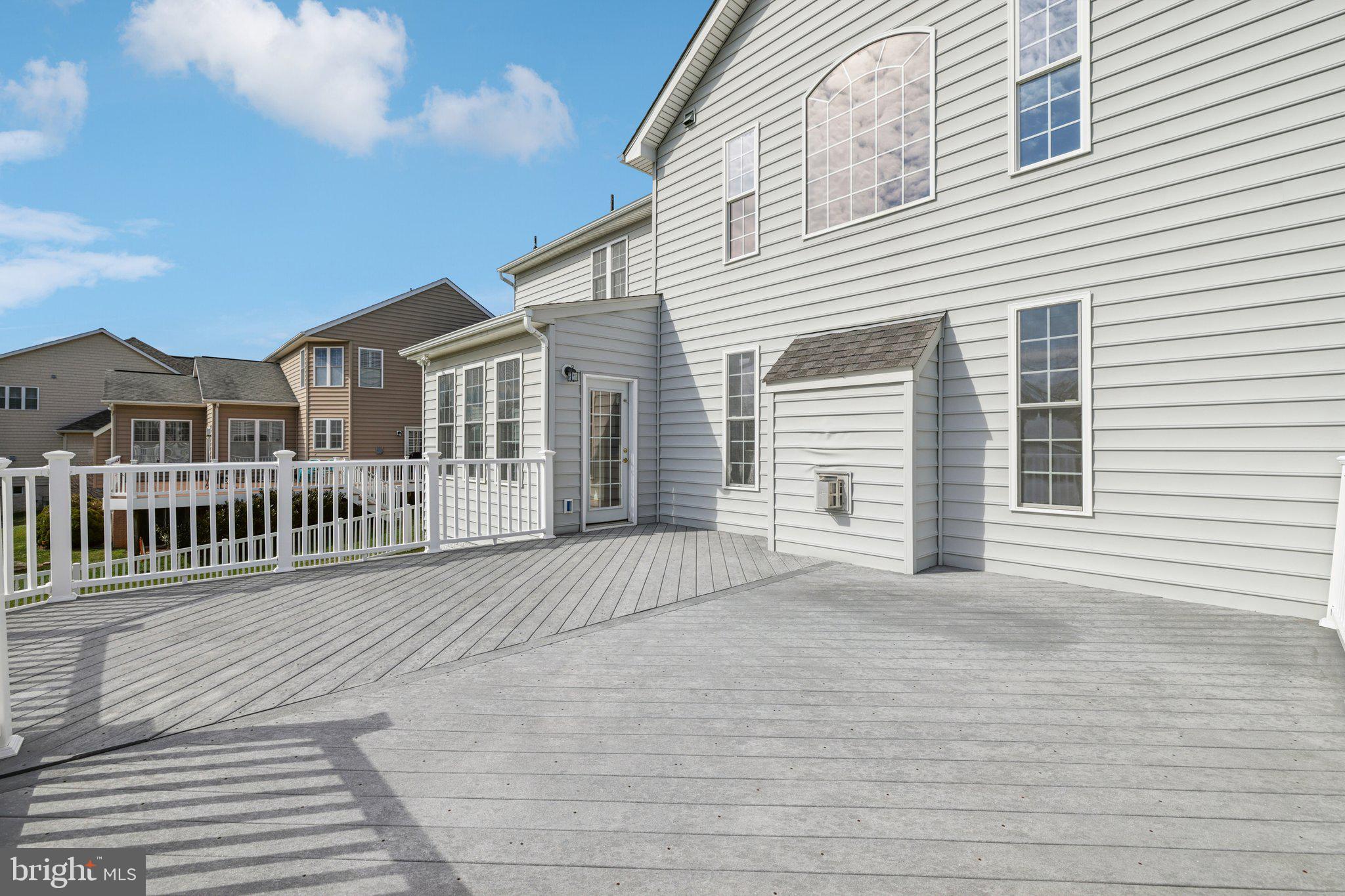 1702 Fieldbrook Lane Mount Airy, MD 21771 - Photo 52 of 72 Deck