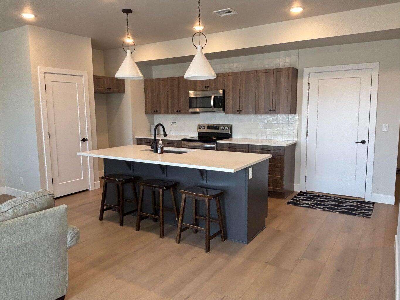 3898 East Fossil Way Washington, UT 84780 - Photo 6 of 31 Kitchen