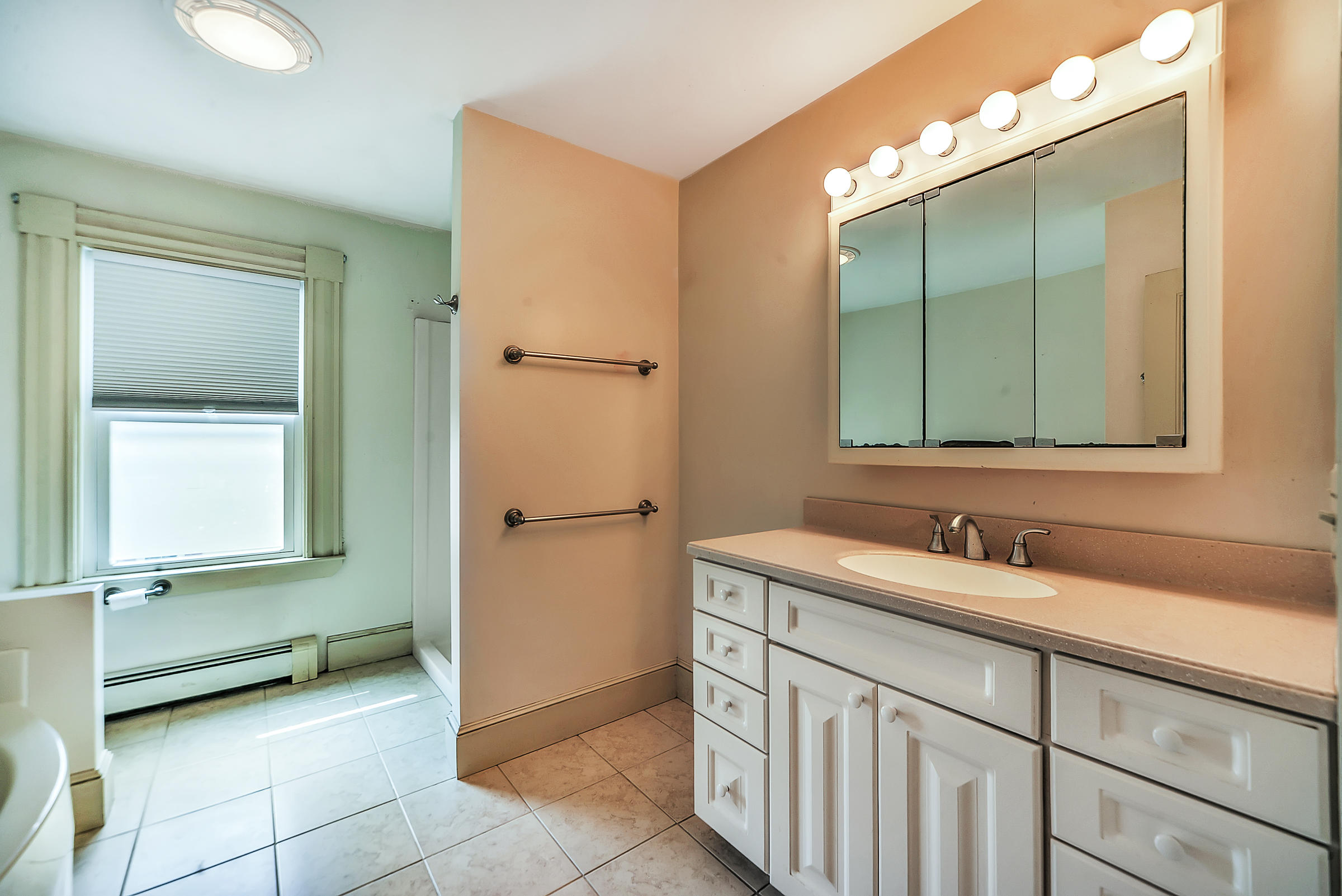 25 Maple Street Hallowell, ME 04347 - Photo 17 of 34 107669-28