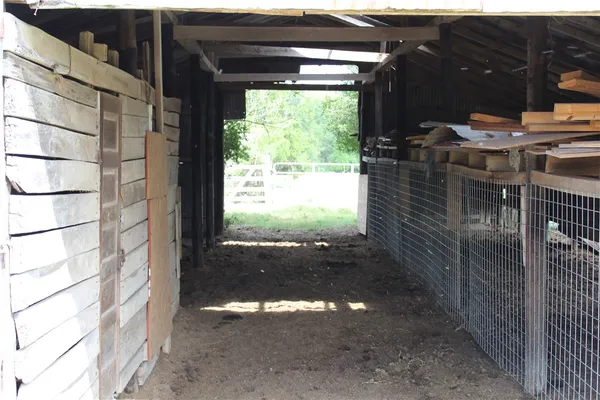 $2,200,000 | 16601 County Road 467, Marquez, TX 77865