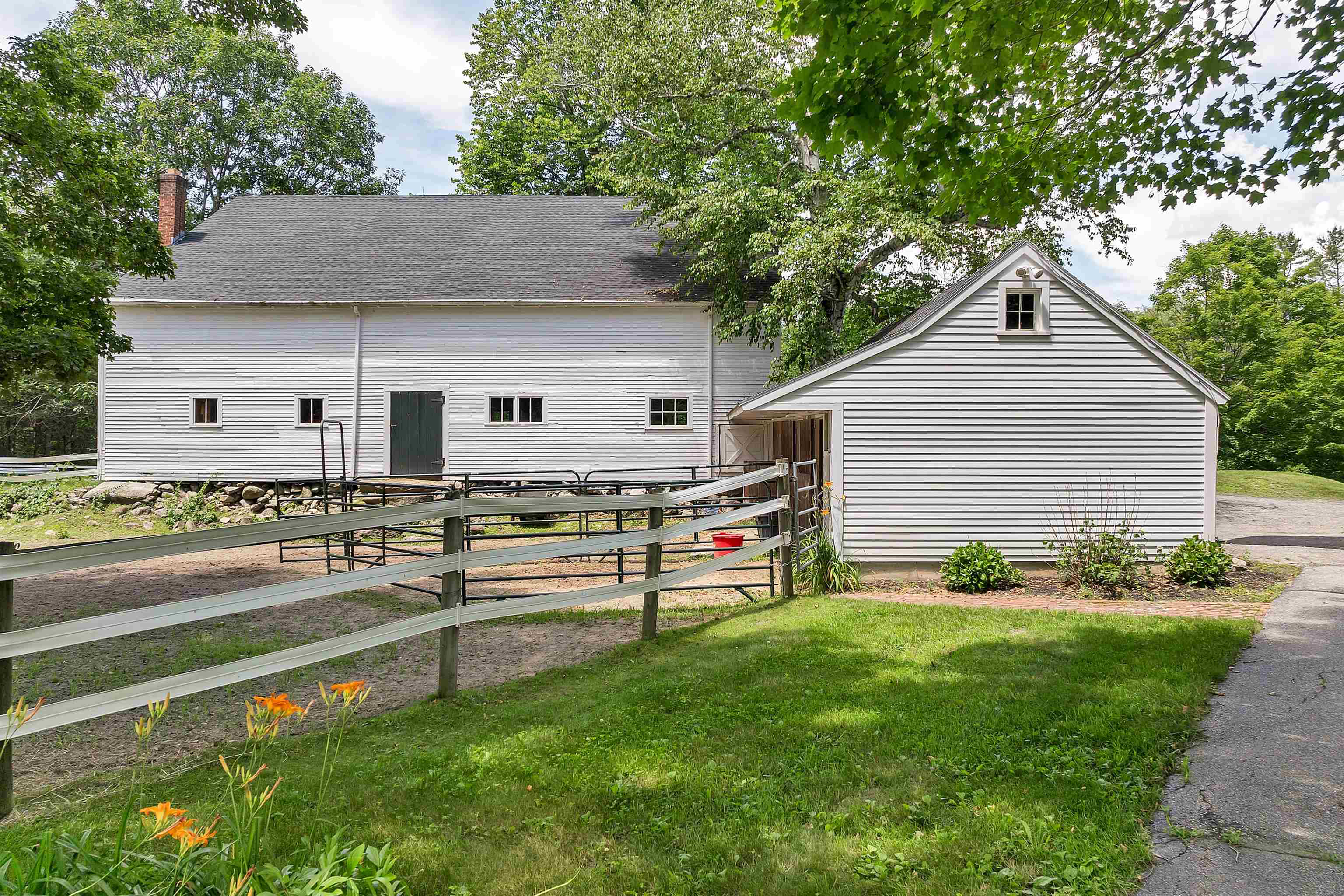 108 Whitten Neck Road Wolfeboro, NH 03894 - Photo 11 of 60