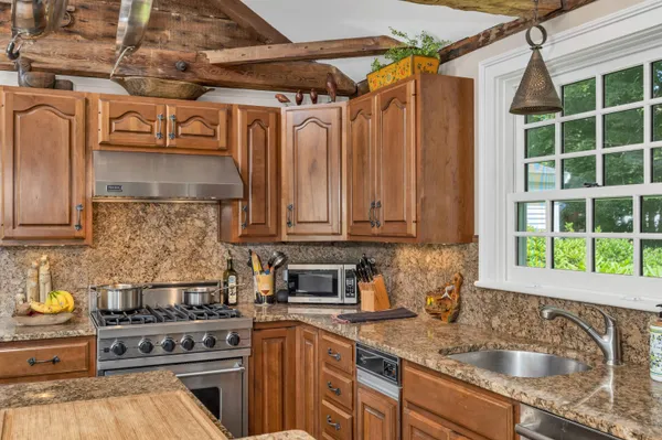 $1,700,000 | 108 Whitten Neck Road, Wolfeboro, NH 03894
