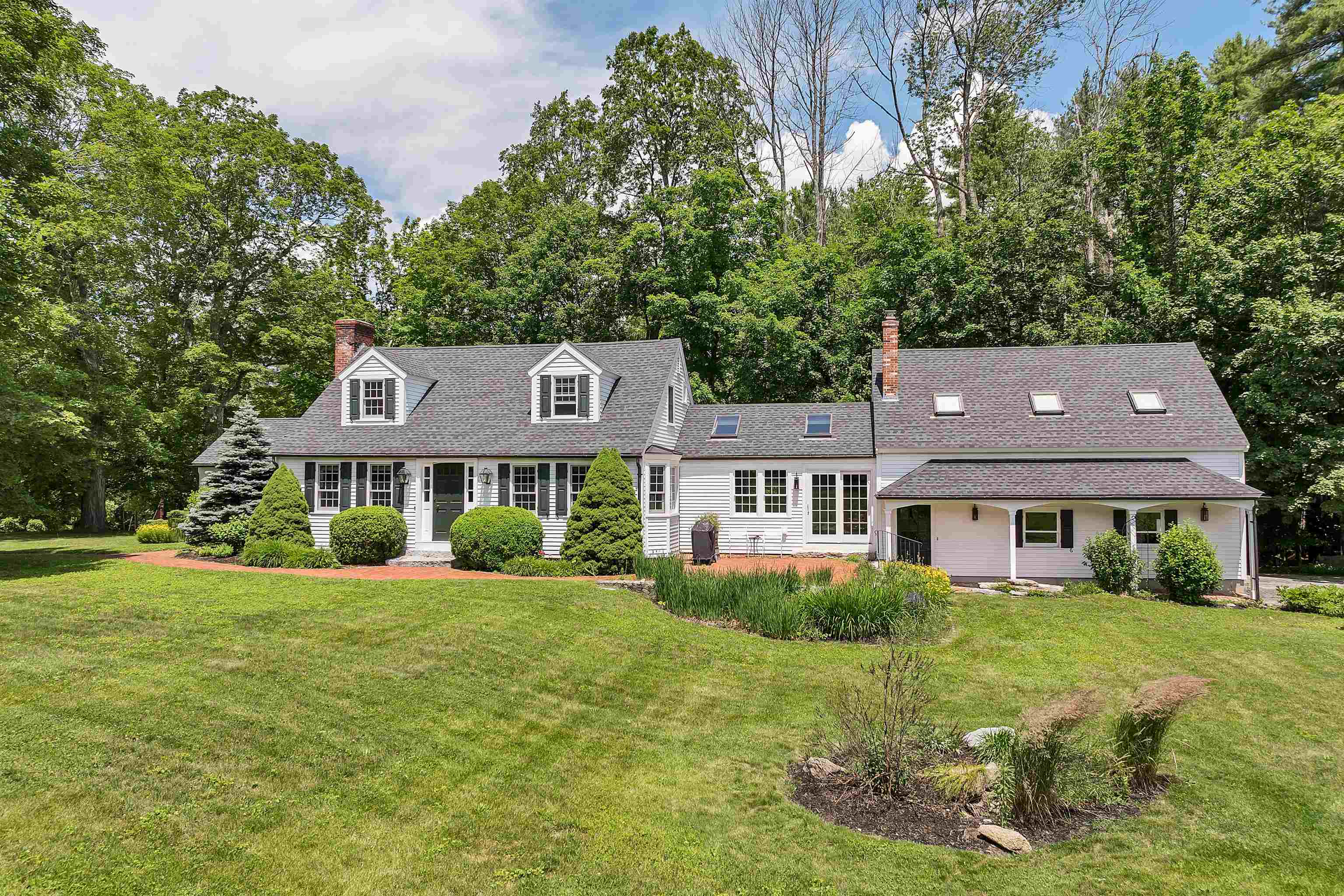 108 Whitten Neck Road Wolfeboro, NH 03894 - Photo 5 of 60