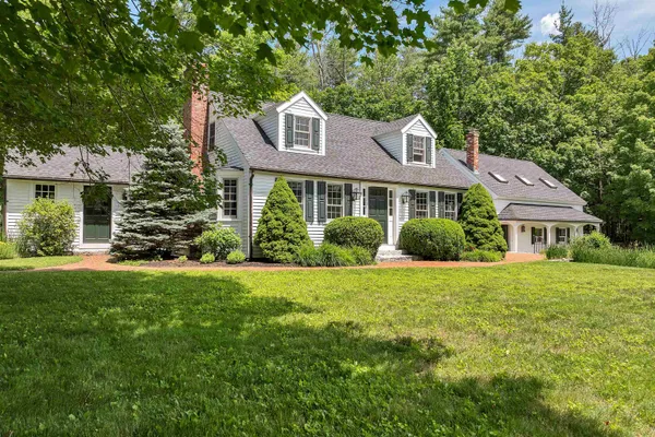$1,700,000 | 108 Whitten Neck Road, Wolfeboro, NH 03894