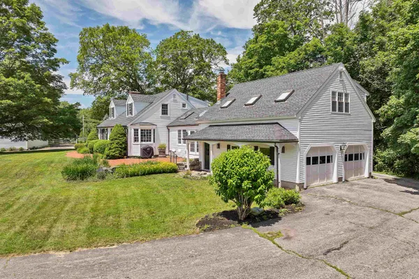 $1,700,000 | 108 Whitten Neck Road, Wolfeboro, NH 03894