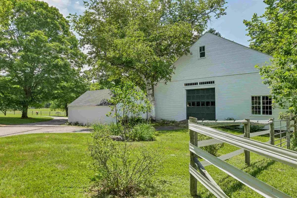 $1,700,000 | 108 Whitten Neck Road, Wolfeboro, NH 03894