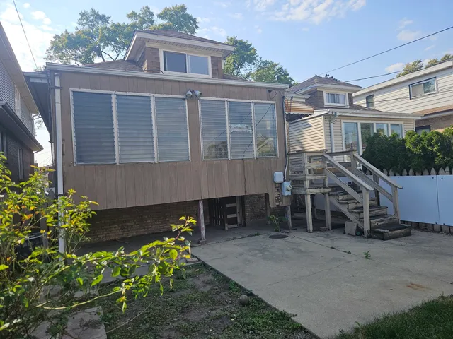 $249,900 | 2711 North 77th Avenue, Elmwood Park, IL 60707