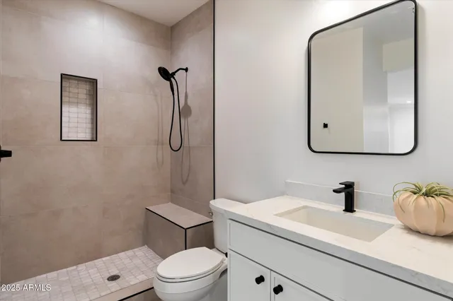 $2,049,900 | 4311 East Sells Drive, Phoenix, AZ 85018