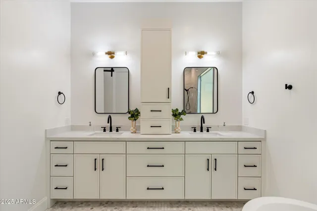 $2,049,900 | 4311 East Sells Drive, Phoenix, AZ 85018