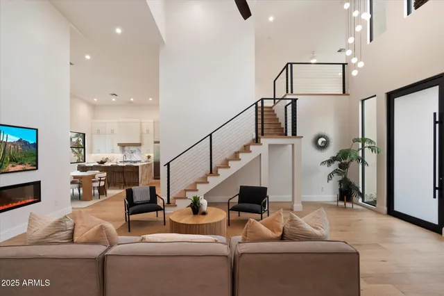 $2,049,900 | 4311 East Sells Drive, Phoenix, AZ 85018