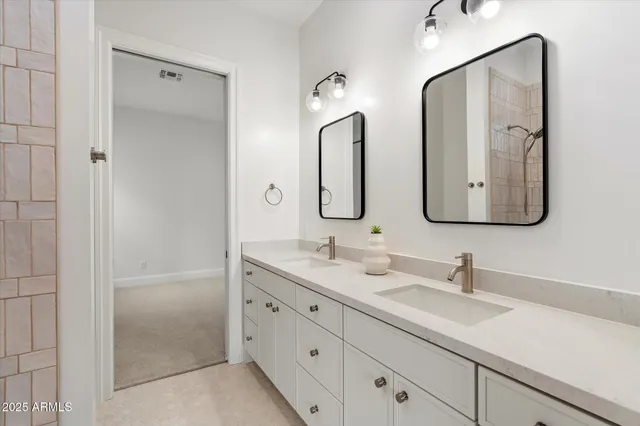 $2,049,900 | 4311 East Sells Drive, Phoenix, AZ 85018