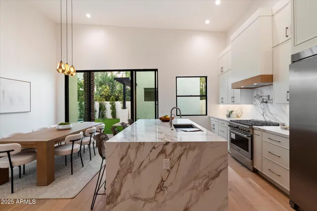 $2,049,900 | 4311 East Sells Drive, Phoenix, AZ 85018