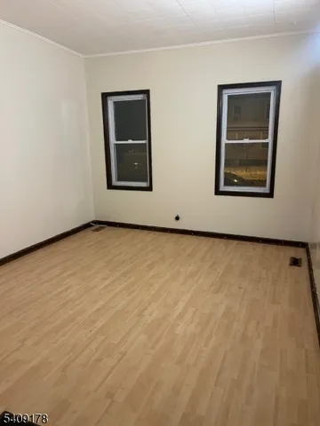 $2,400 | 655 East 3rd Avenue, Roselle, NJ 07203